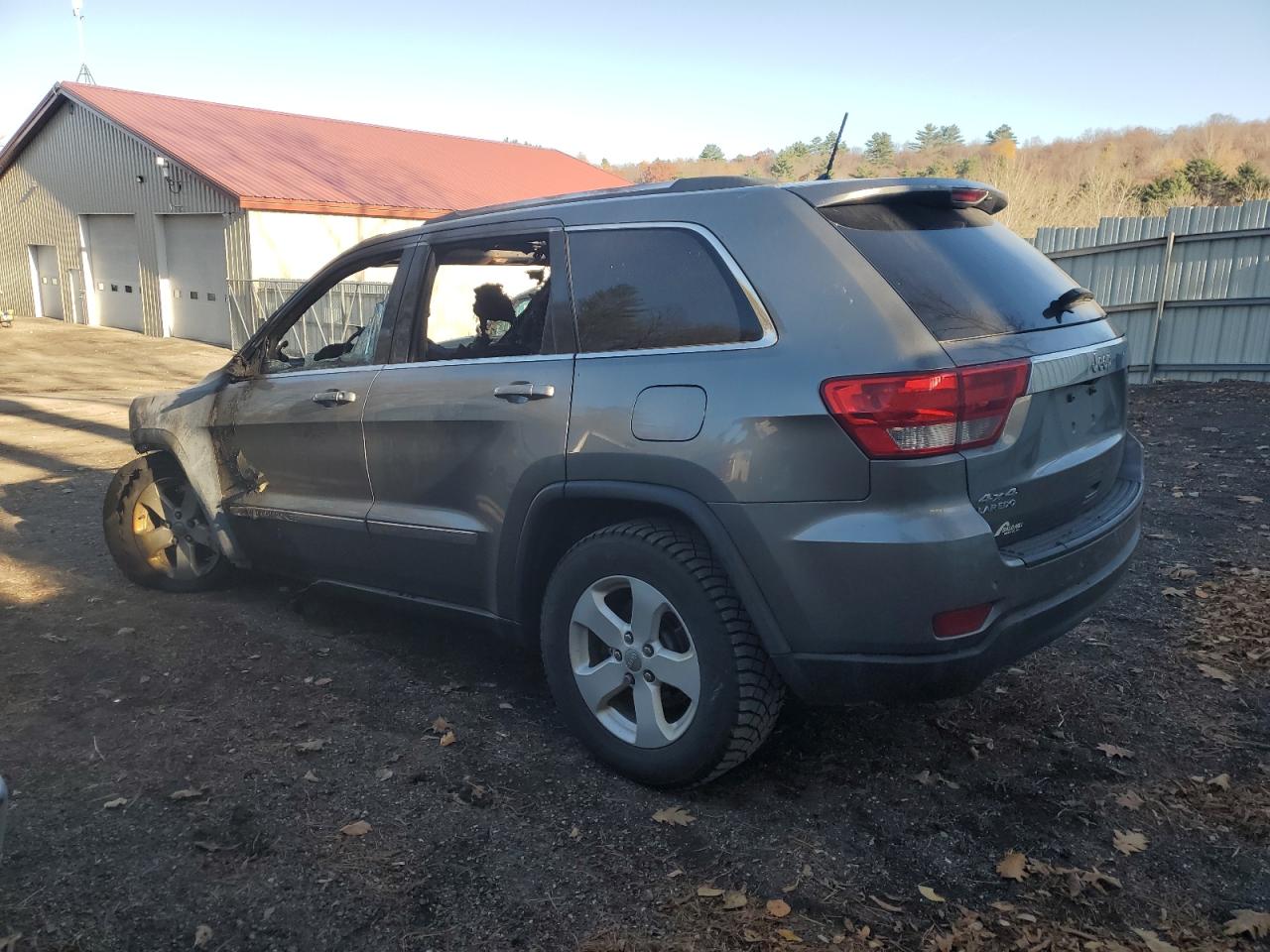 2013 Jeep Grand Cherokee - Image 2