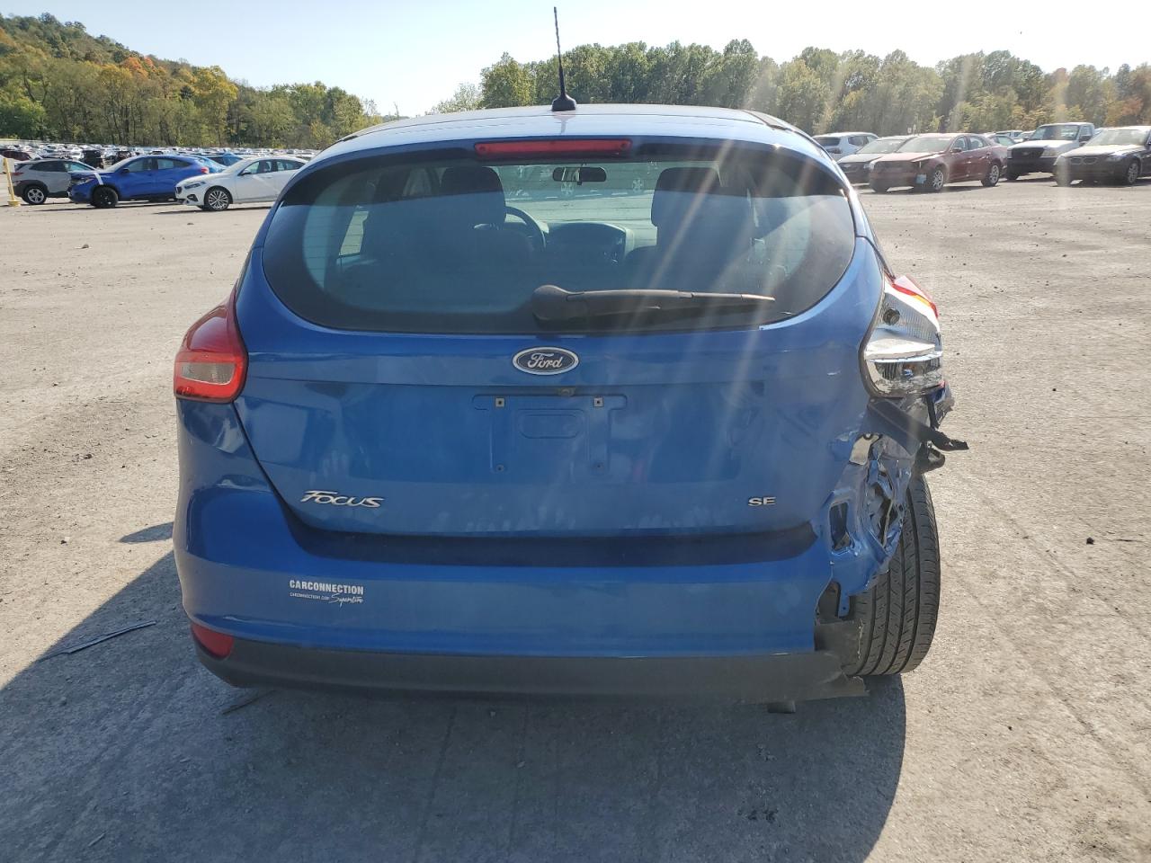 1FADP3K25JL315556 2018 Ford Focus Se