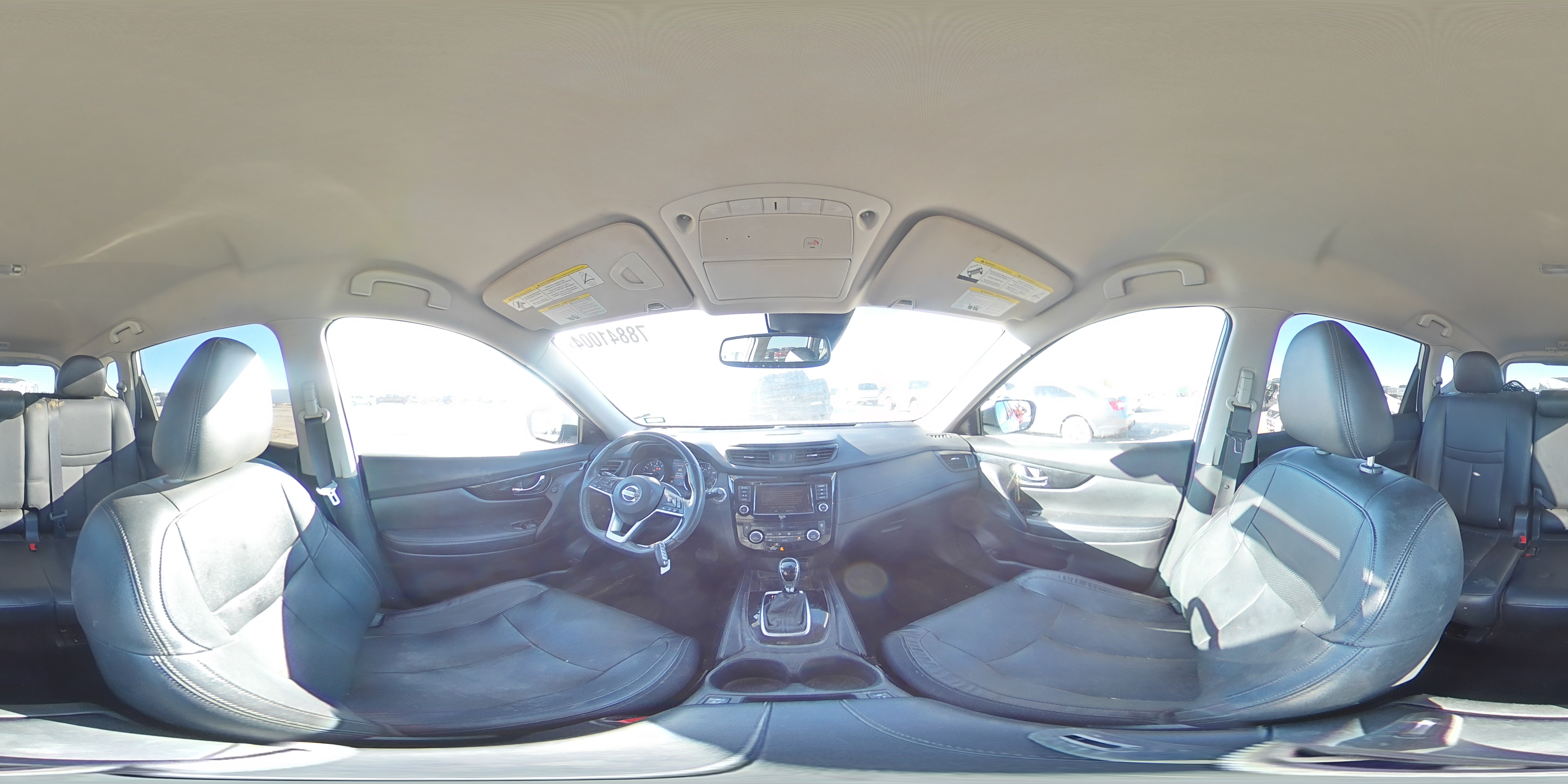 2018 Nissan Rogue - Image 14