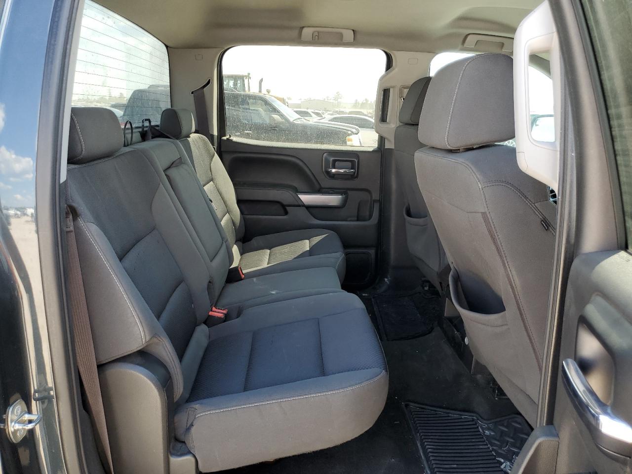2017 Chevrolet Silverado - Image 10