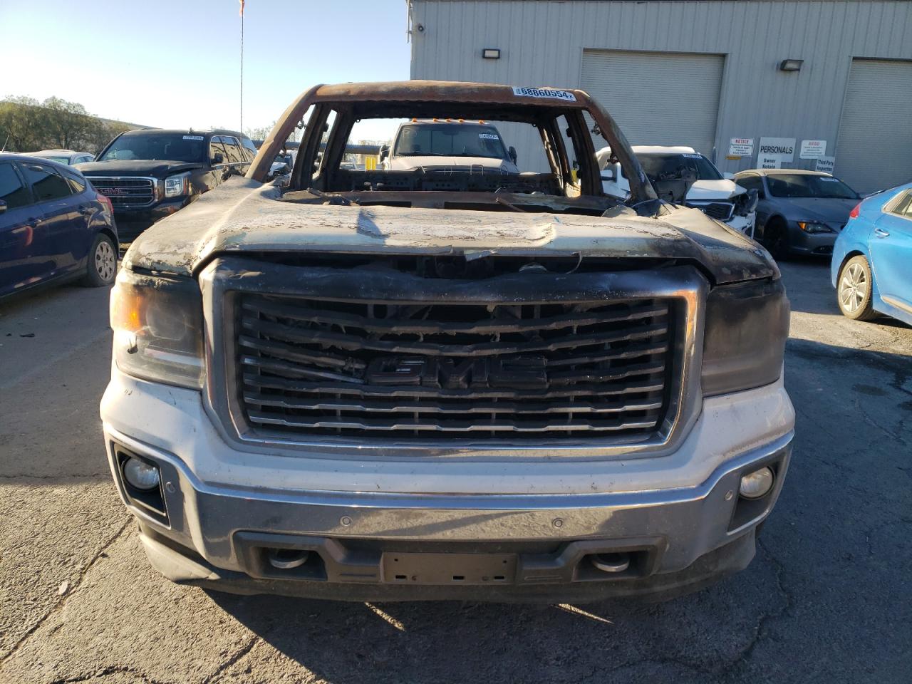 2015 GMC Sierra - Image 5