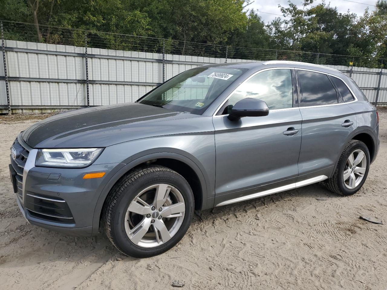 WA1BNAFY6K2065174 2019 AUDI Q5 - Image 1