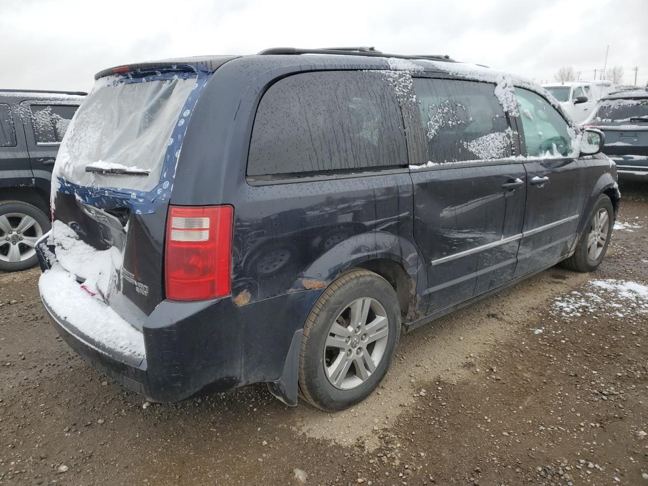 2010 Dodge Caravan - Image 3