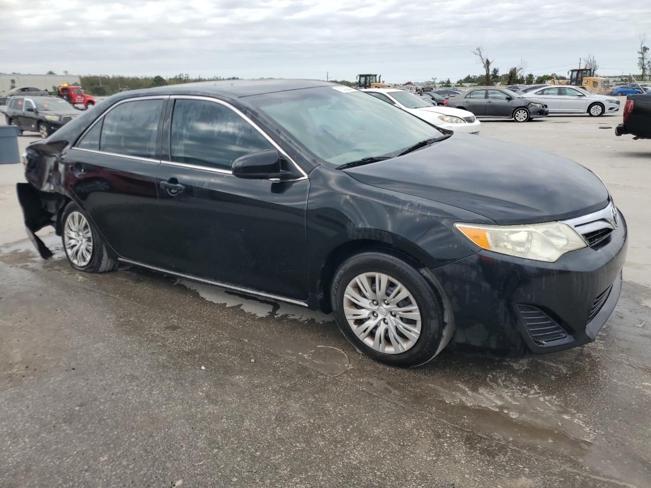 2013 Toyota Camry - Image 4