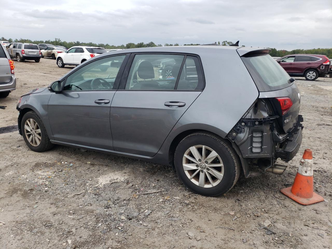 3VW217AU0GM063958 2016 VOLKSWAGEN GOLF - Image 2