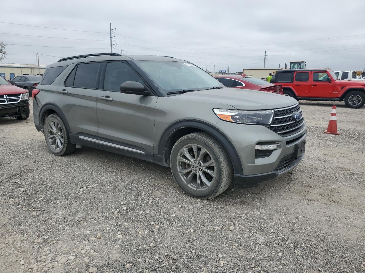 2020 Ford Explorer - Image 4