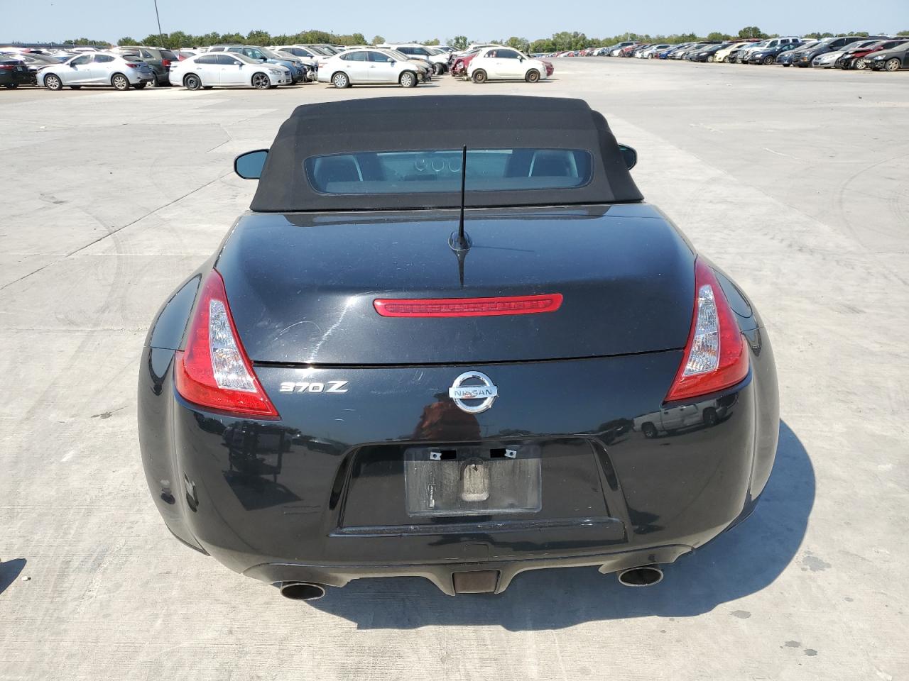 JN1AZ4FH9AM300700 2010 Nissan 370Z