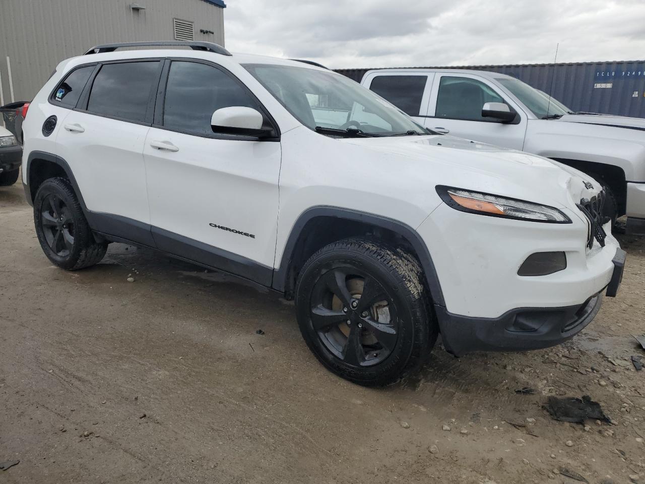 2018 Jeep Cherokee Latitude VIN: 1C4PJLCB9JD621127 Lot: 78165624