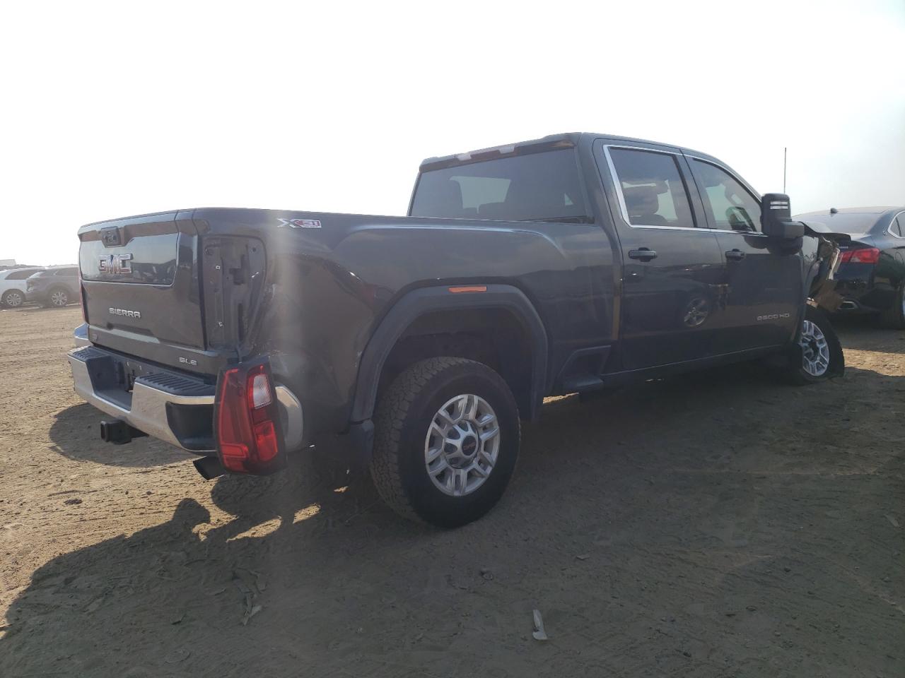 2022 GMC Sierra - Image 3
