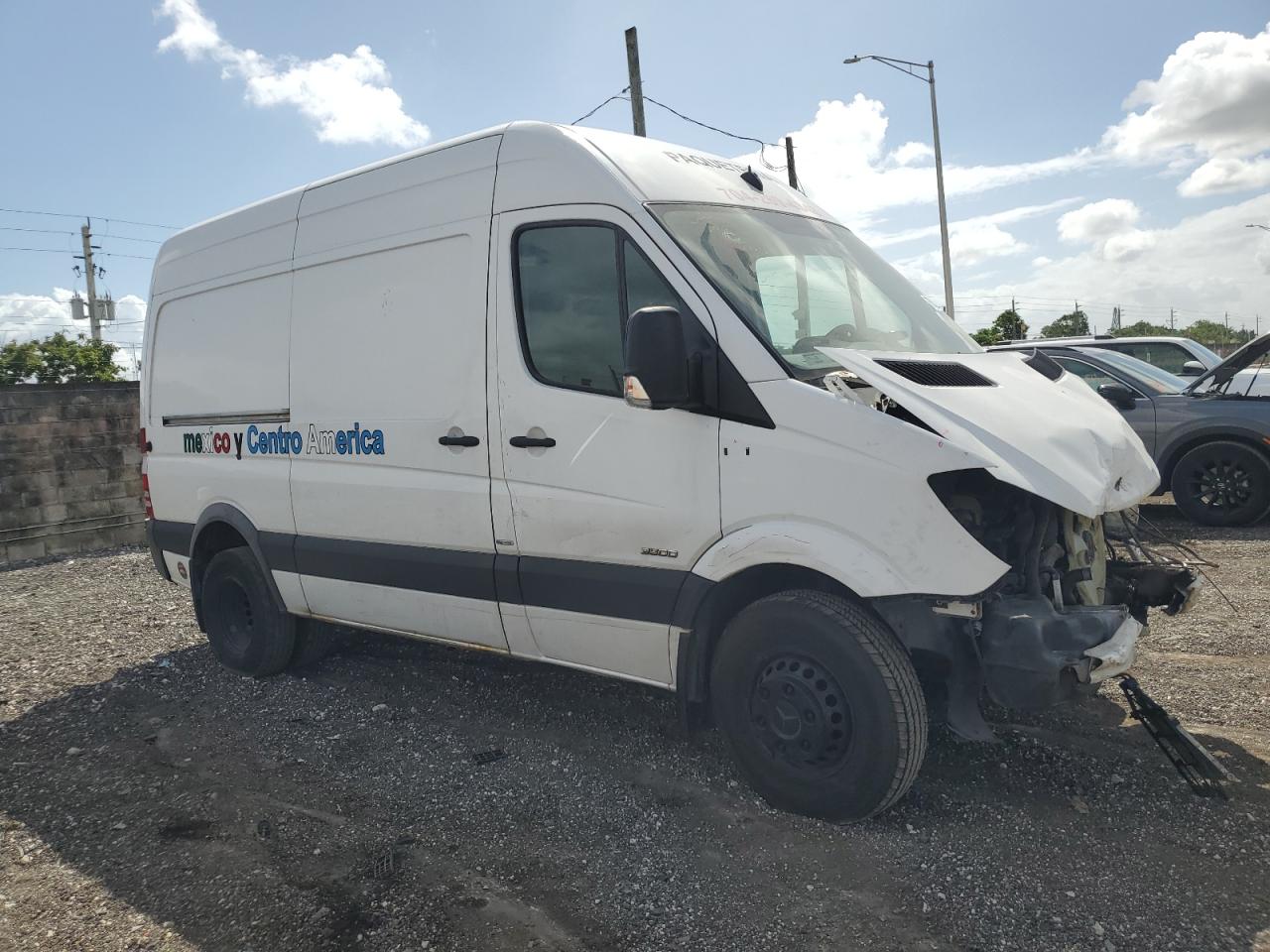 VIN WD3PF0DCXE5865919 2014 MERCEDES-BENZ SPRINTER no.4