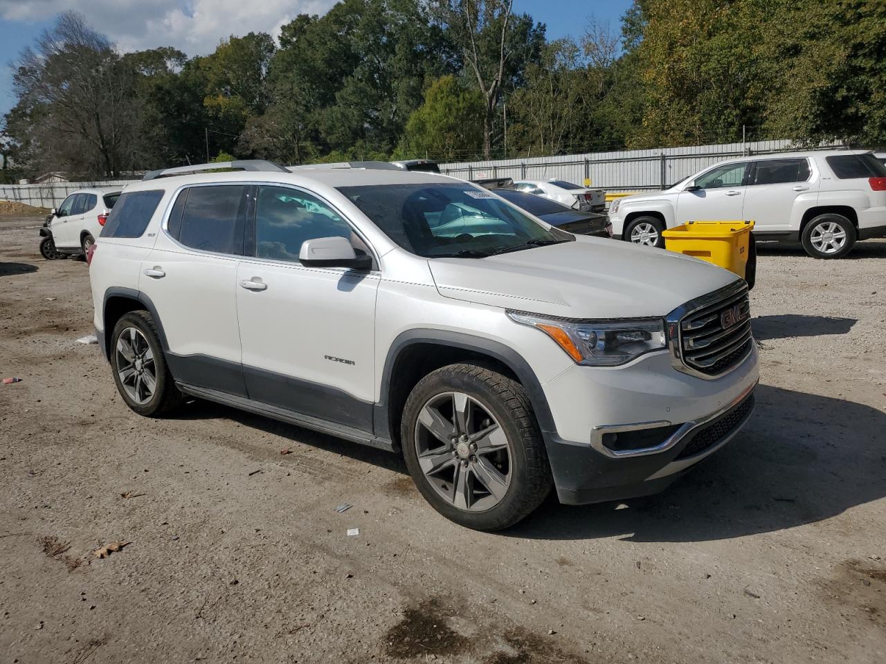 2018 GMC Acadia - Image 4
