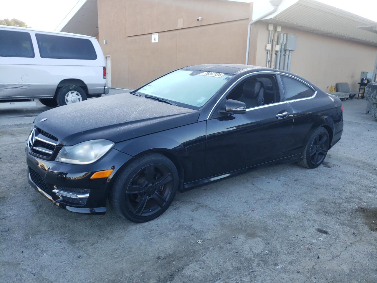 VIN WDDGJ4HB3EG288867 2014 MERCEDES-BENZ C-CLASS no.1