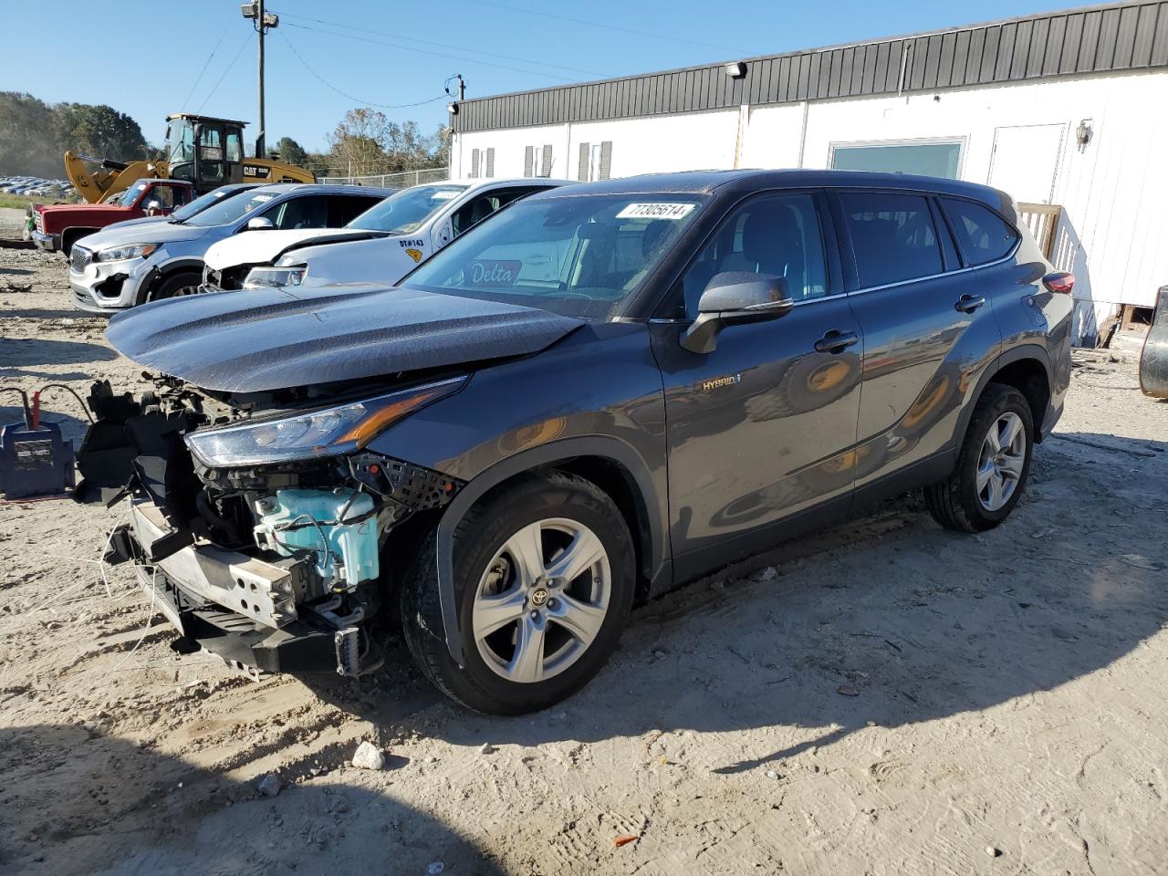 2020 Toyota Highlander - Image 1