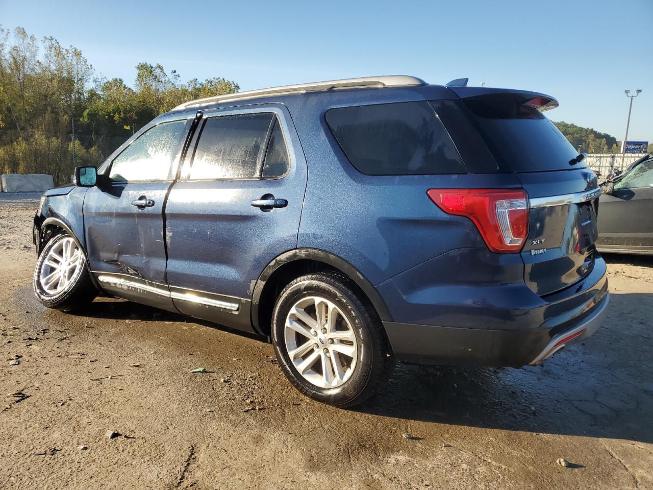 2017 Ford Explorer - Image 2