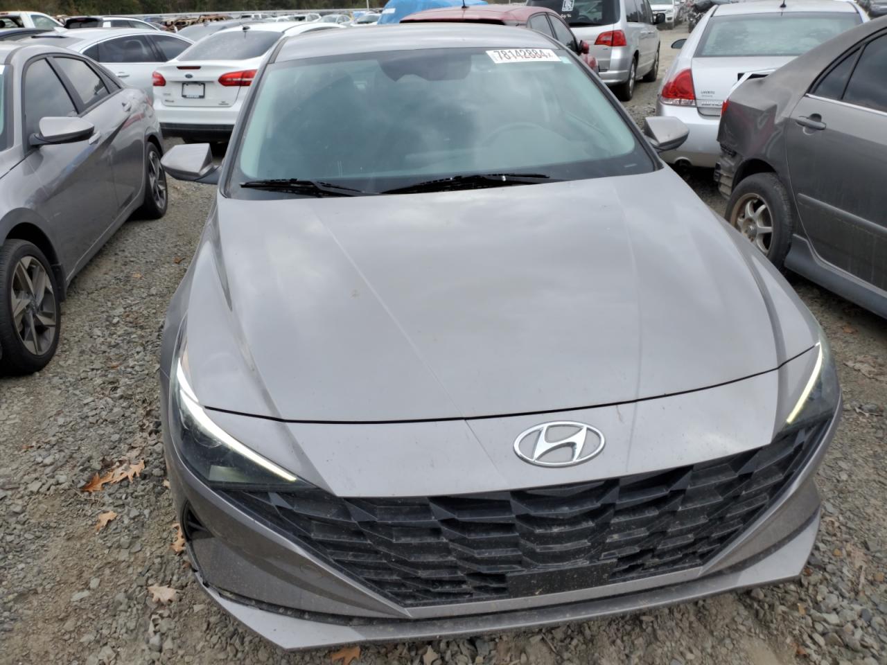 2023 Hyundai Elantra - Image 5