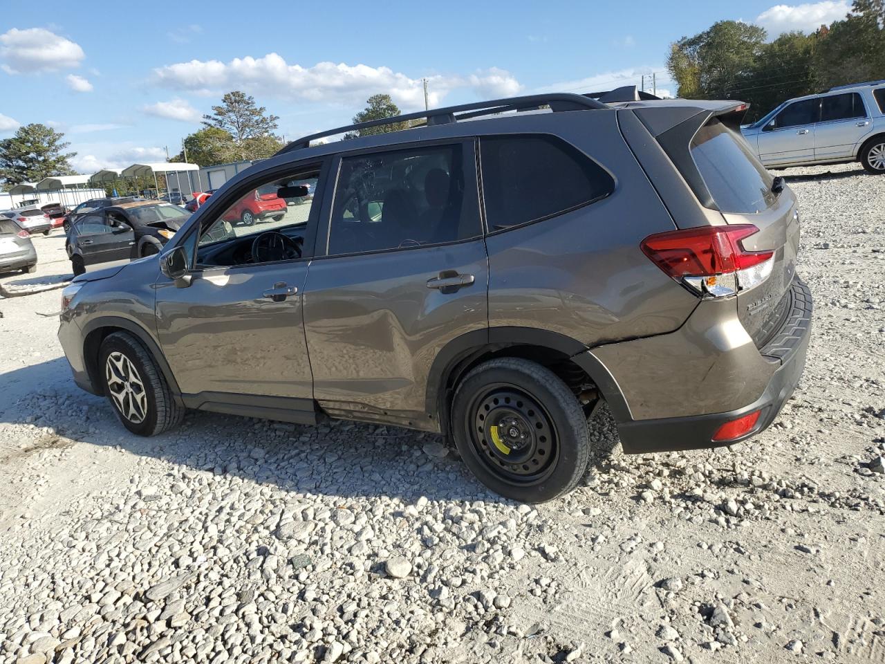 2019 Subaru Forester - Image 2