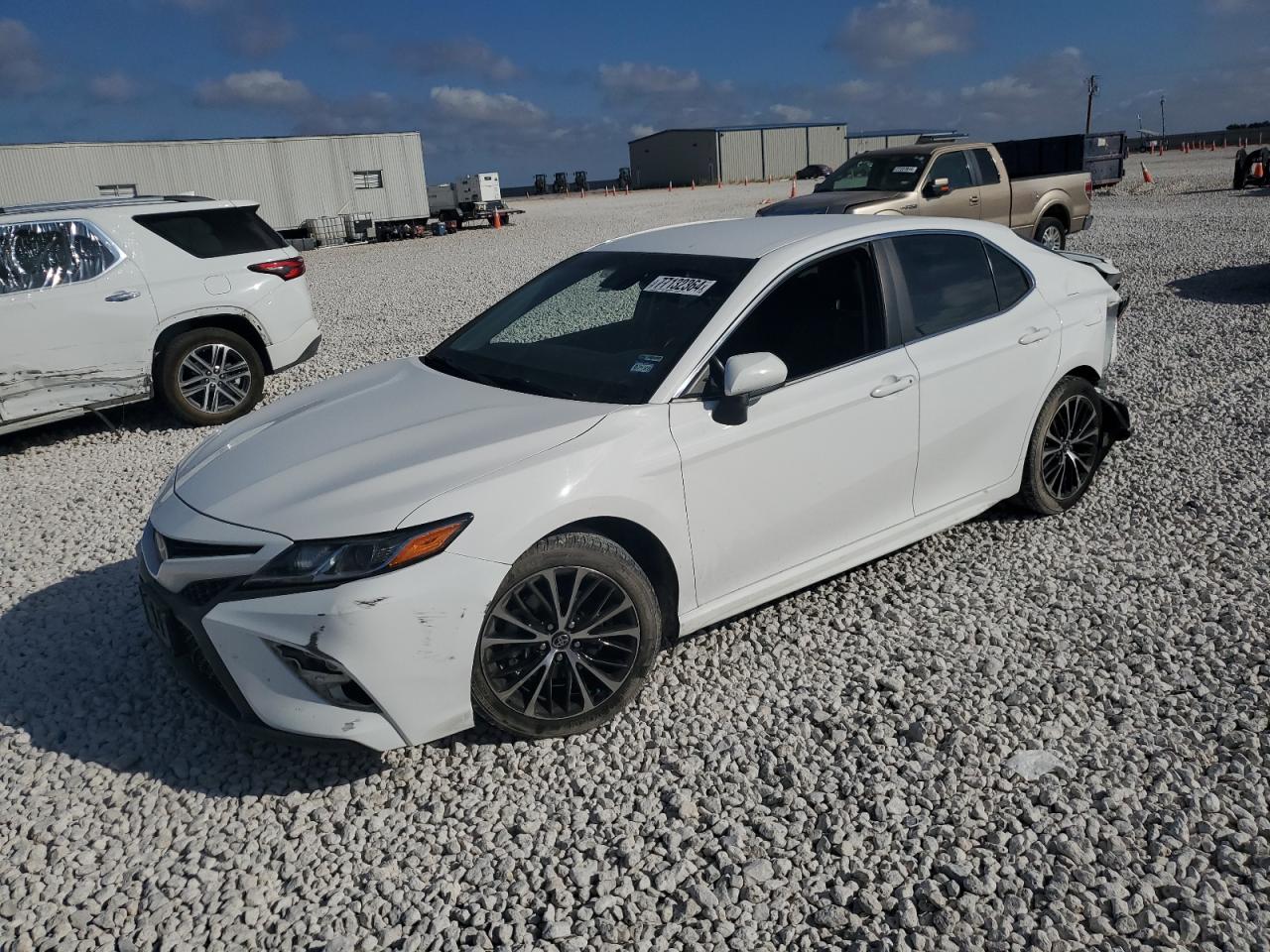 2018 TOYOTA CAMRY