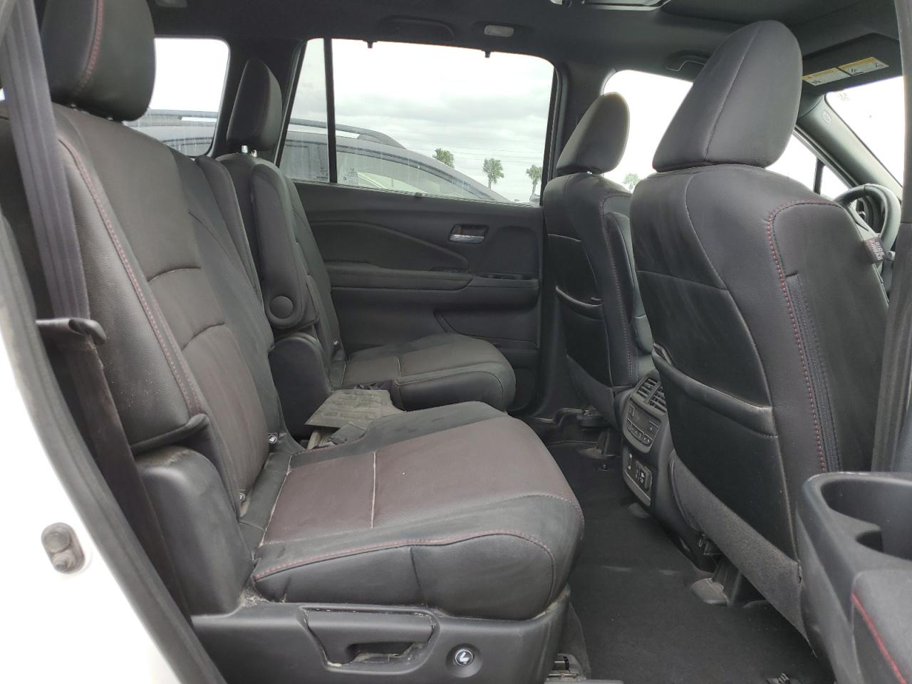 2022 Honda Pilot - Image 11