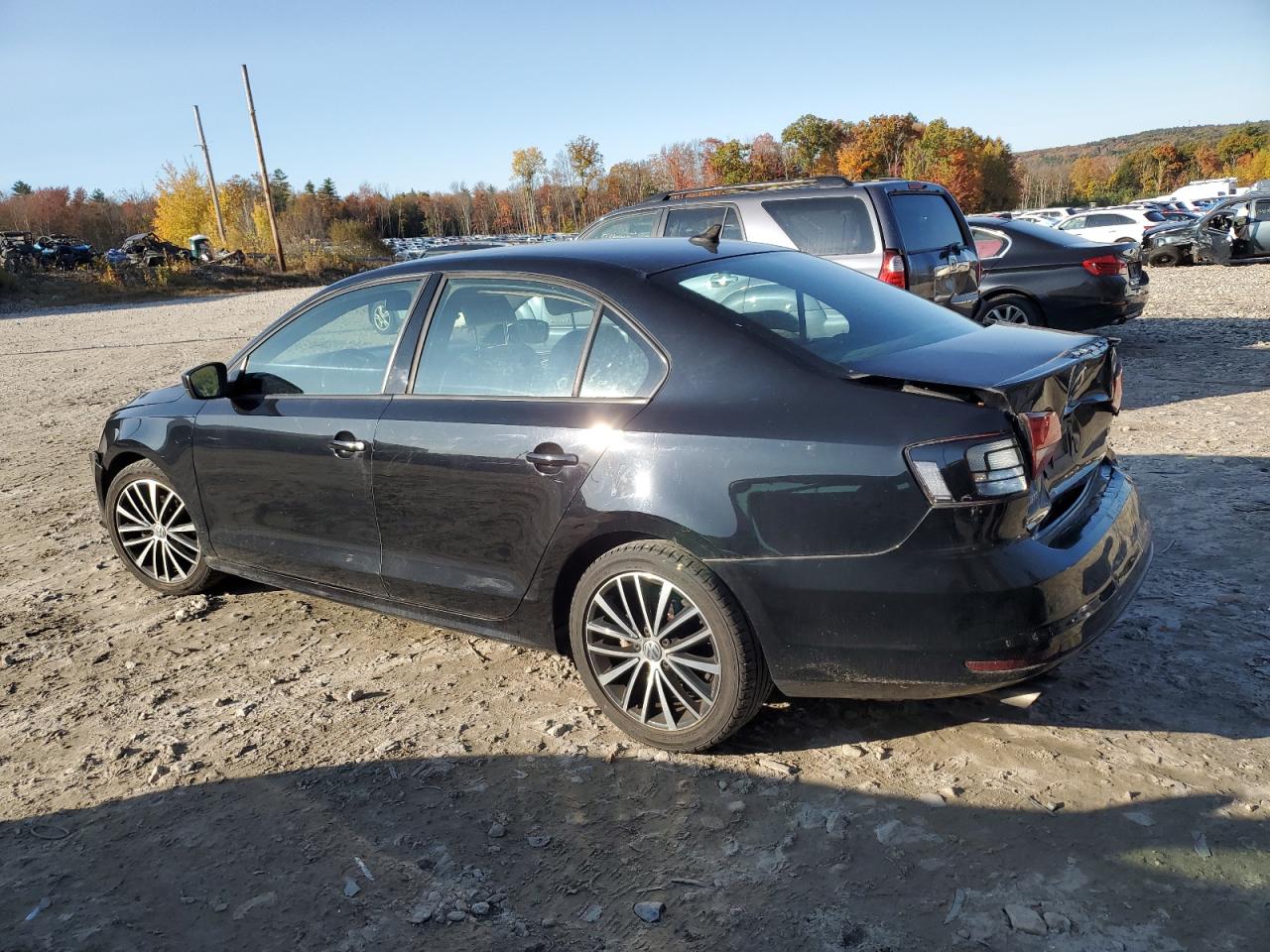 2016 Volkswagen Jetta - Image 2