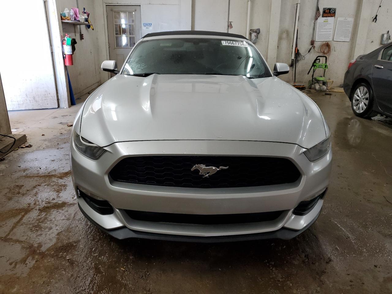 2016 Ford Mustang - Image 5