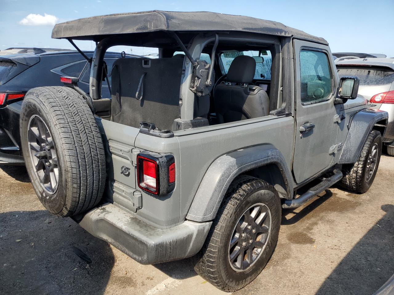 VIN 1C4GJXAG8KW560896 2019 JEEP WRANGLER no.3