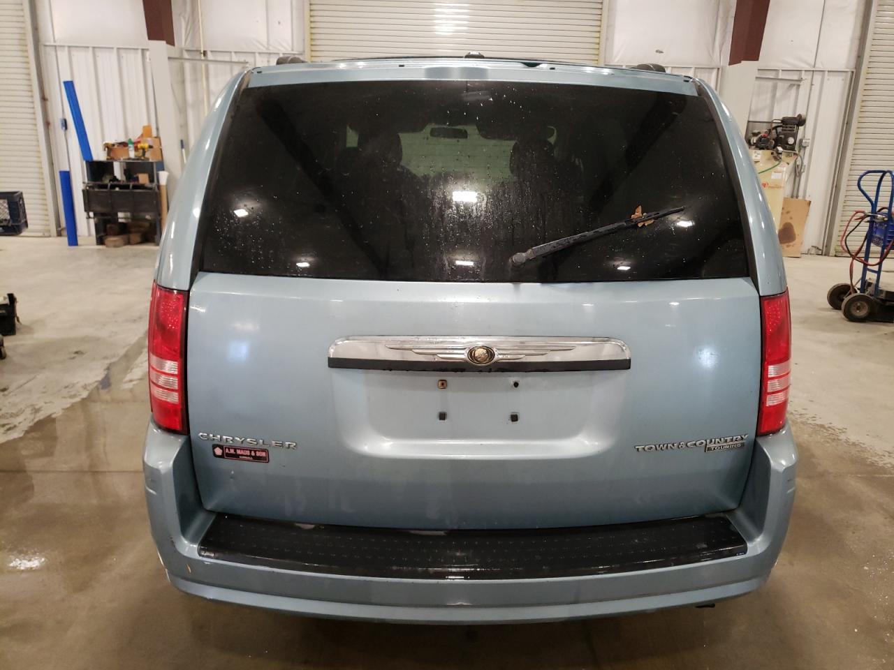 2A4RR5D1XAR478859 2010 Chrysler Town & Country Touring