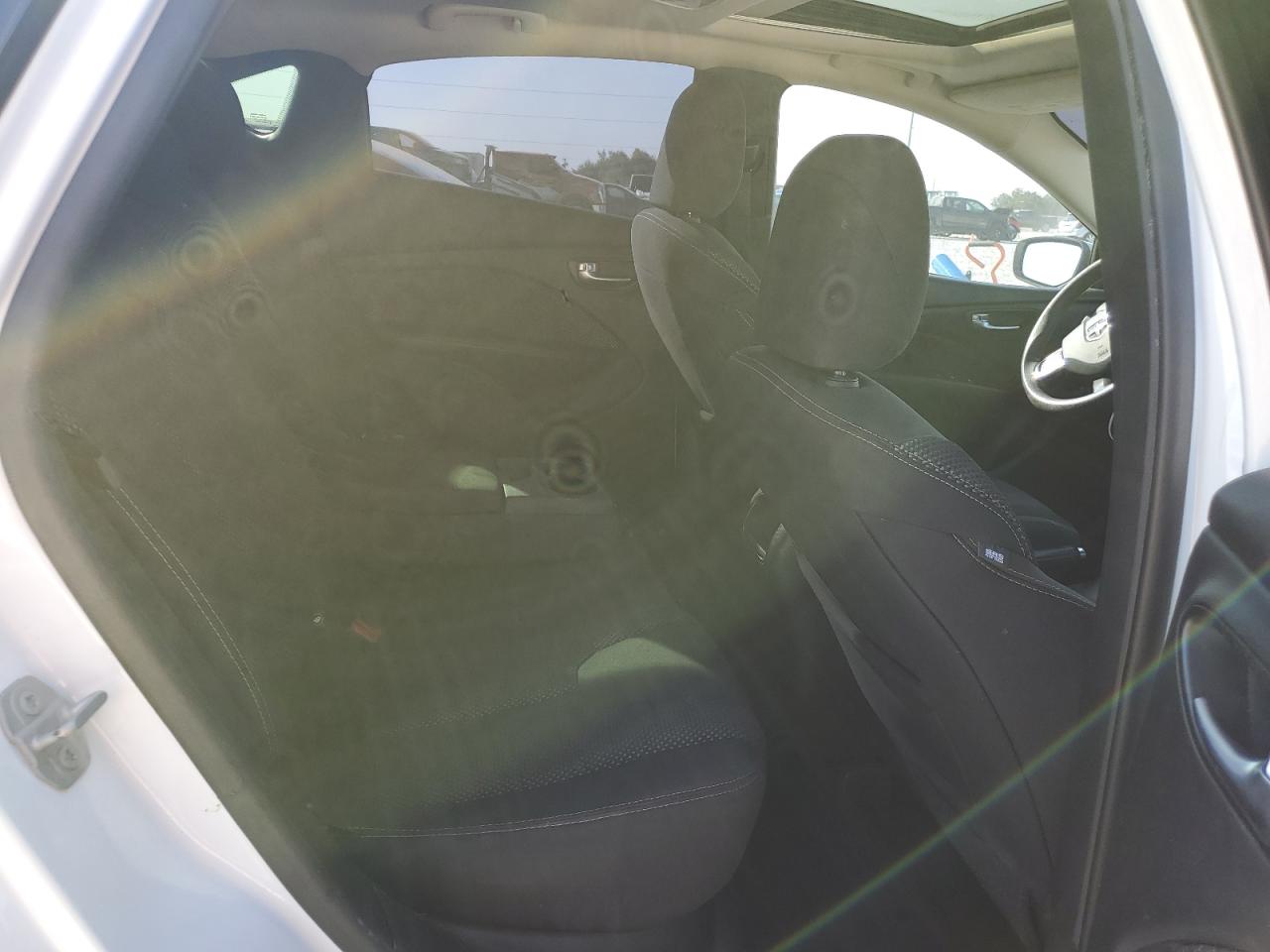 2016 Dodge Dart - Image 11