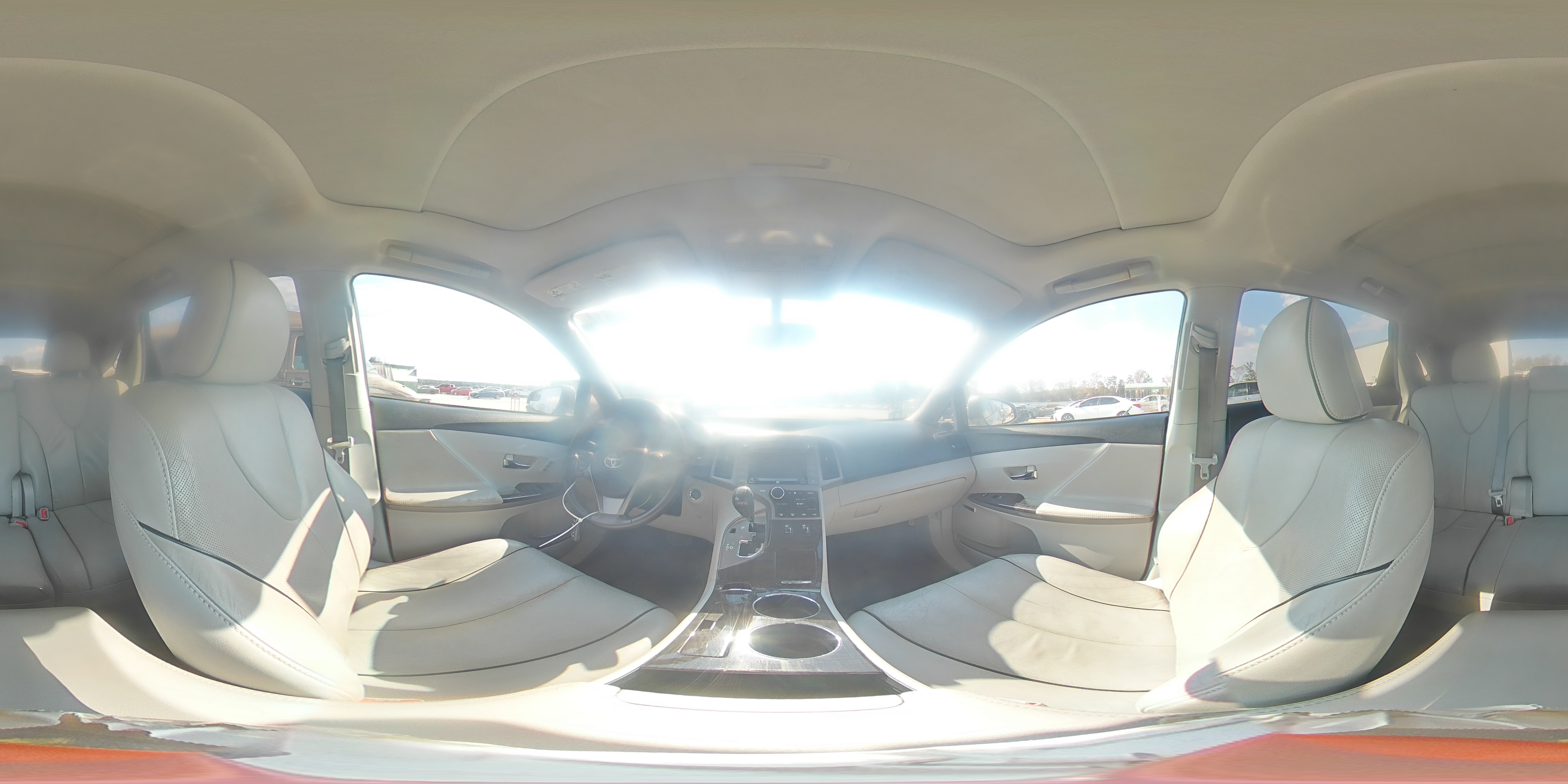 2015 Toyota Venza - Image 14