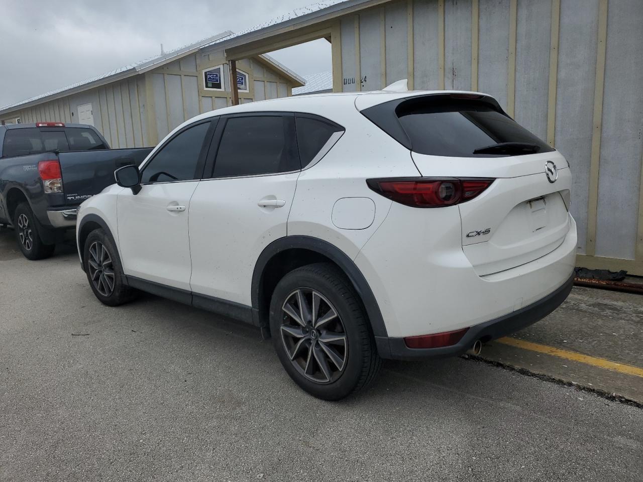 JM3KFADM2J0315885 2018 MAZDA CX-5 - Image 2