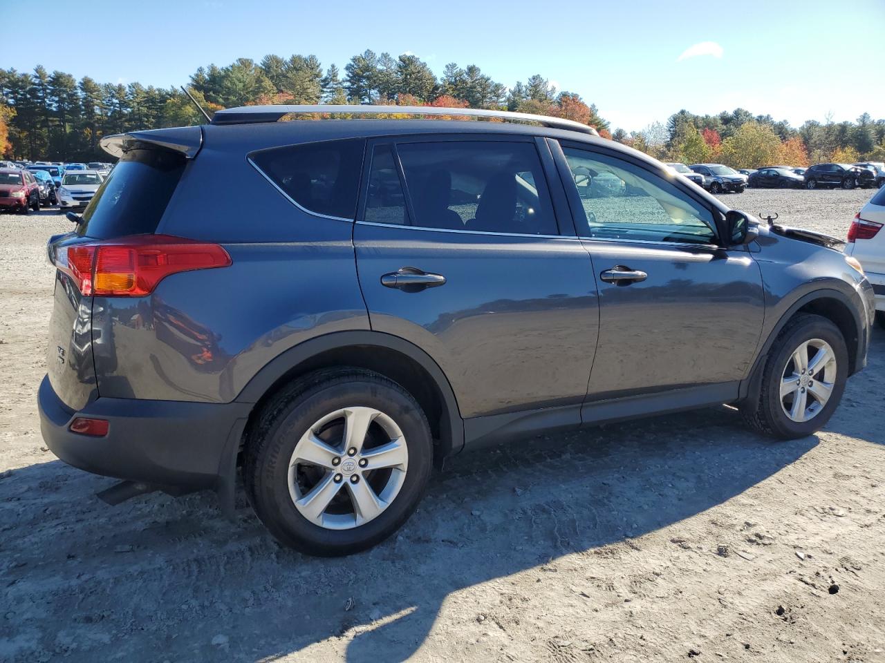 2014 Toyota RAV 4 - Image 3