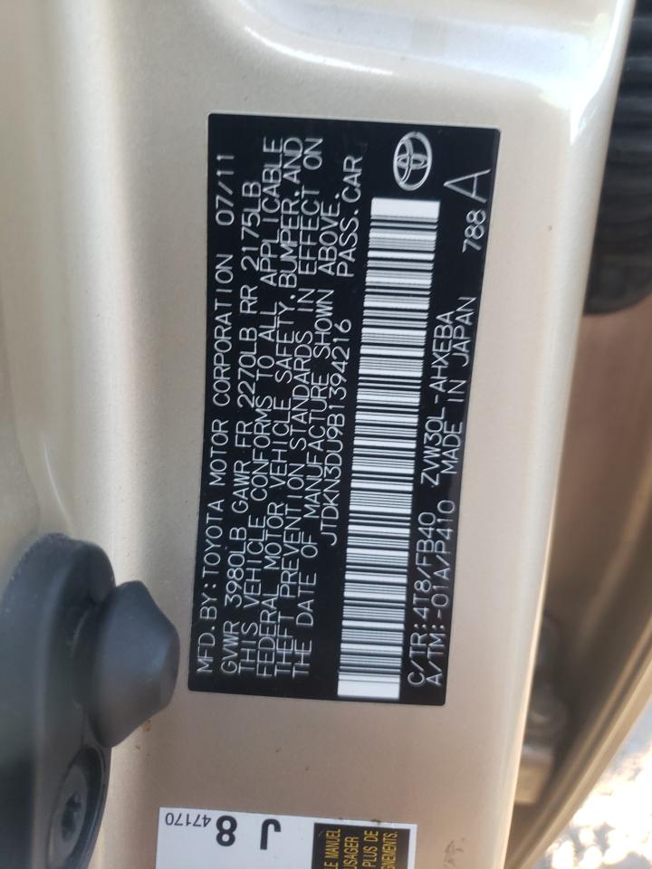 2011 Toyota Prius - Image 12