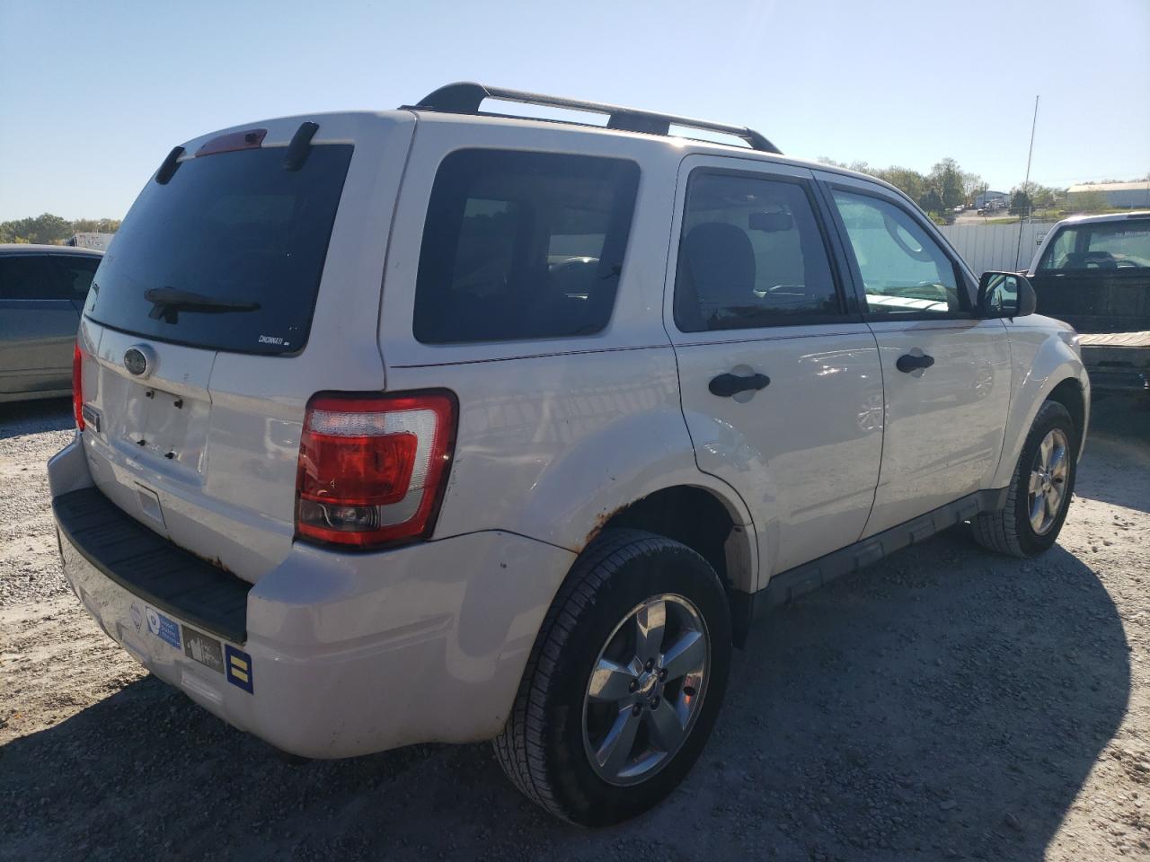 2011 Ford Escape - Image 3