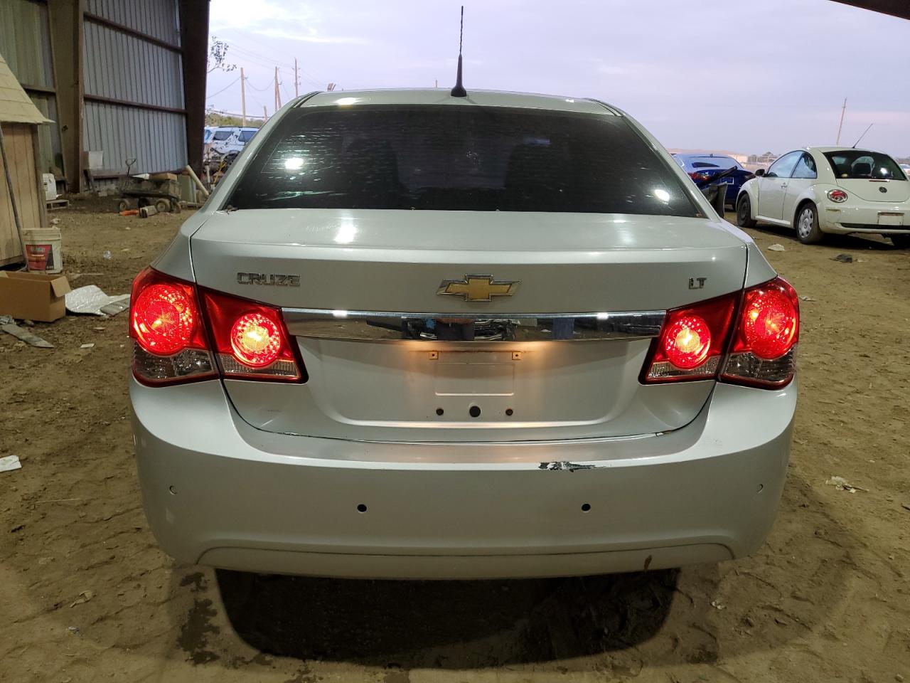 2011 Chevrolet Cruze - Image 6