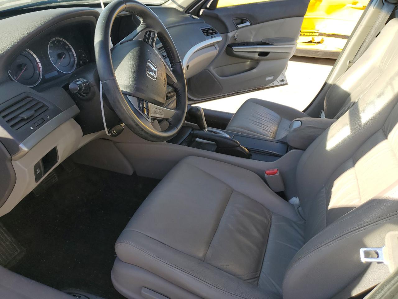 2010 Honda Accord - Image 7