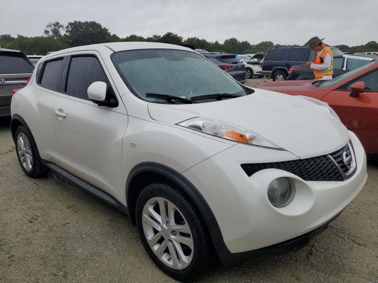 2014 Nissan Juke S VIN: JN8AF5MRXET356409 Lot: 74854644