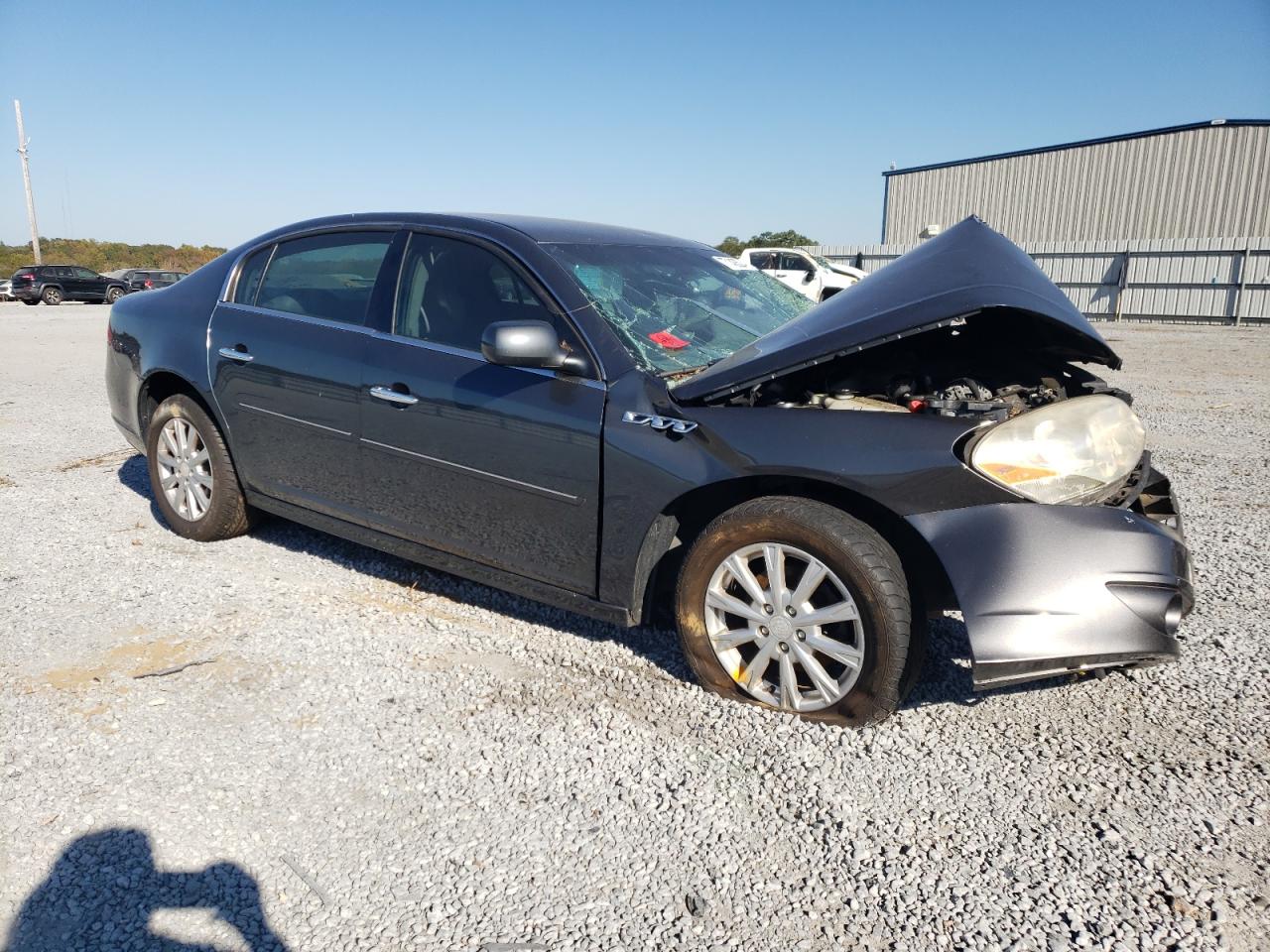 2011 Buick Lucerne - Image 4