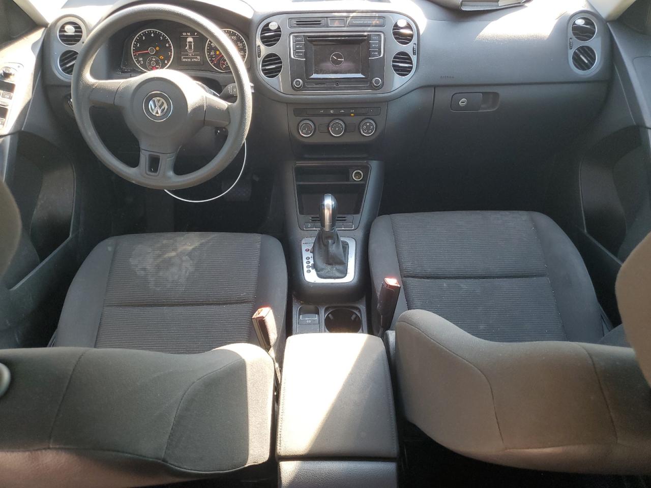 2018 Volkswagen Tiguan - Image 8