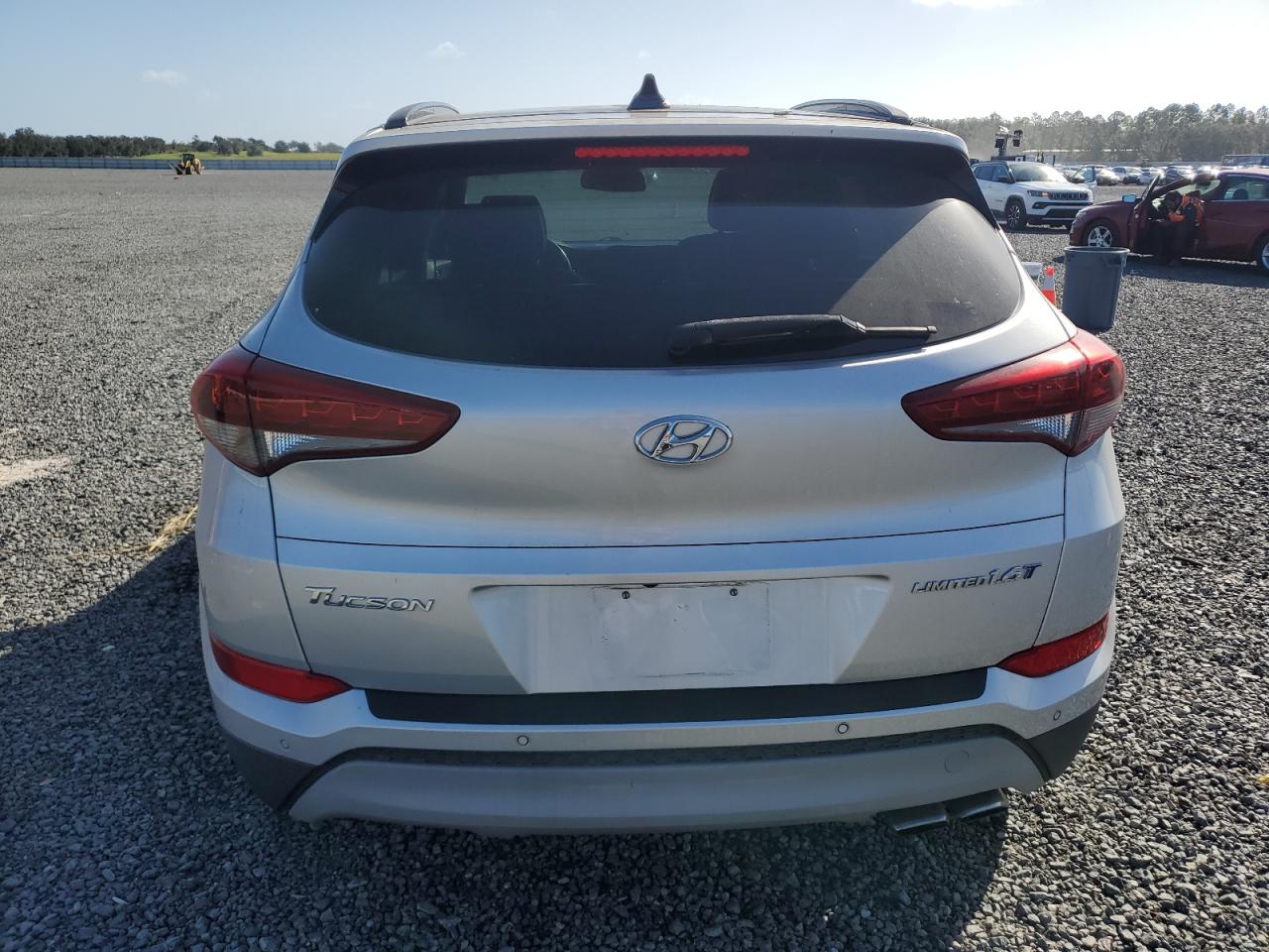 2018 Hyundai Tucson Value VIN: KM8J33A21JU616843 Lot: 76598504