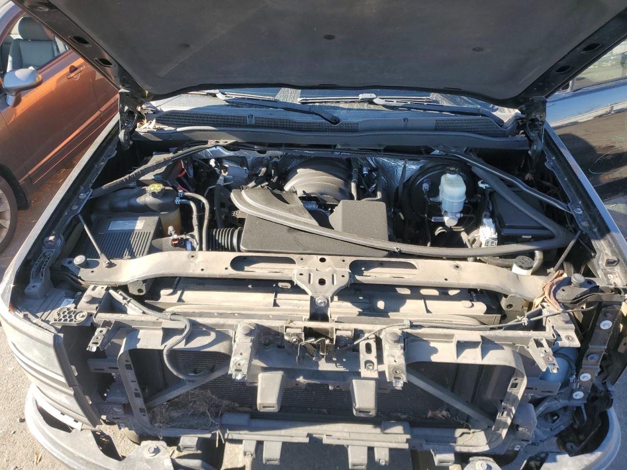 2015 Chevrolet Silverado - Image 11