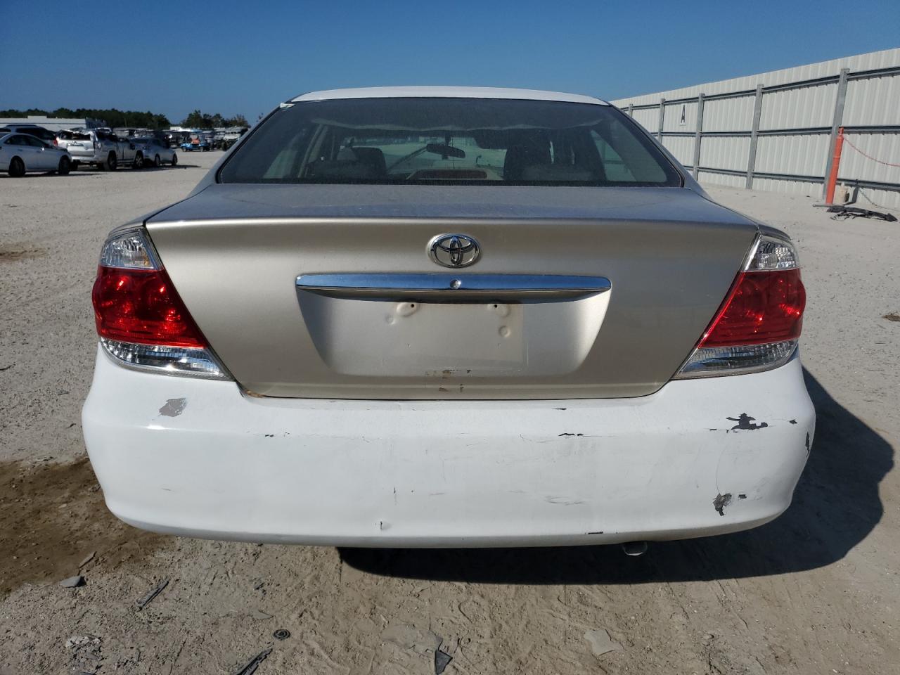 2005 Toyota Camry Le VIN: 4T1BE32K35U088919 Lot: 77560154