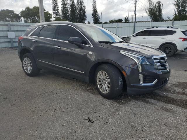  CADILLAC XT5 2019 Szary