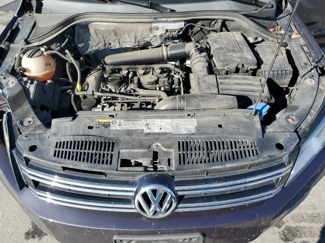 2016 Volkswagen Tiguan - Image 13