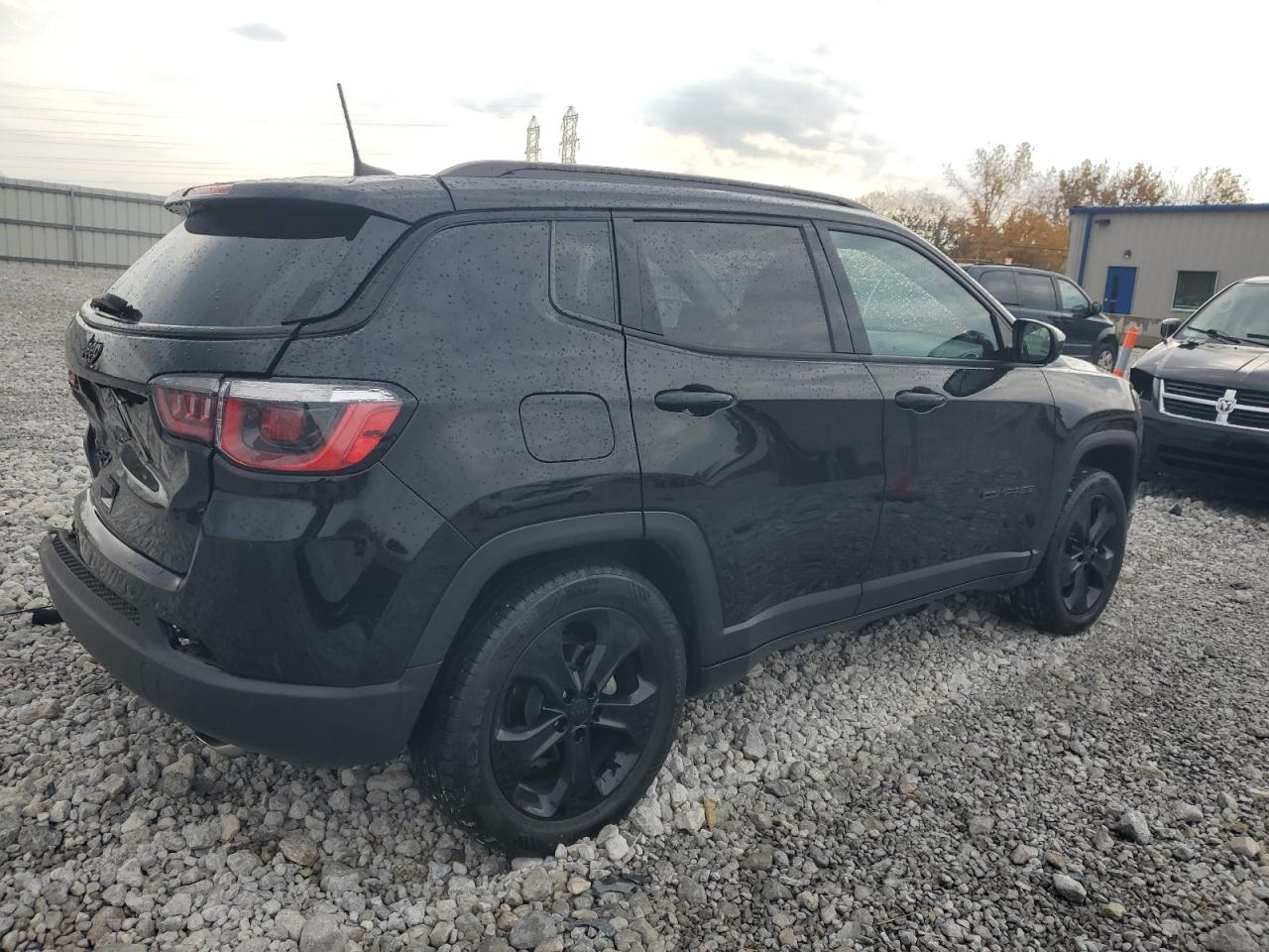 2019 Jeep Compass - Image 3