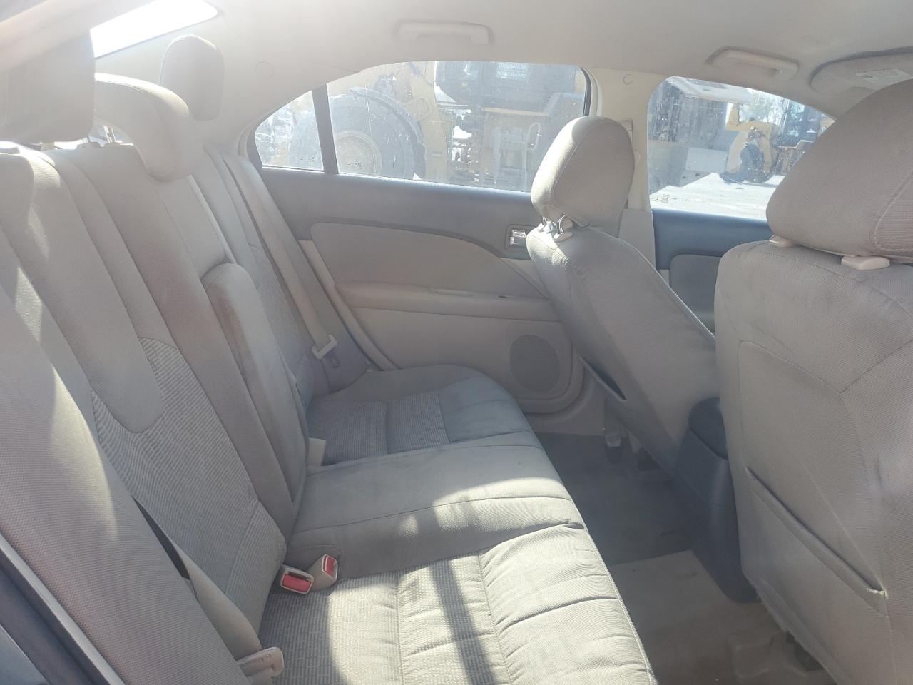 2012 Ford Fusion - Image 10