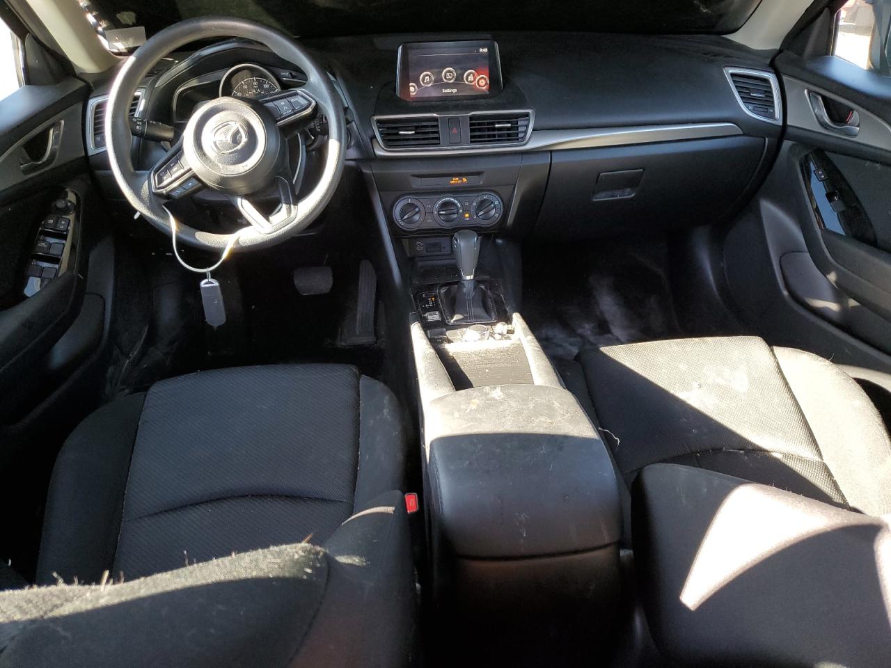 3MZBN1K79JM194596 2018 Mazda 3 Sport