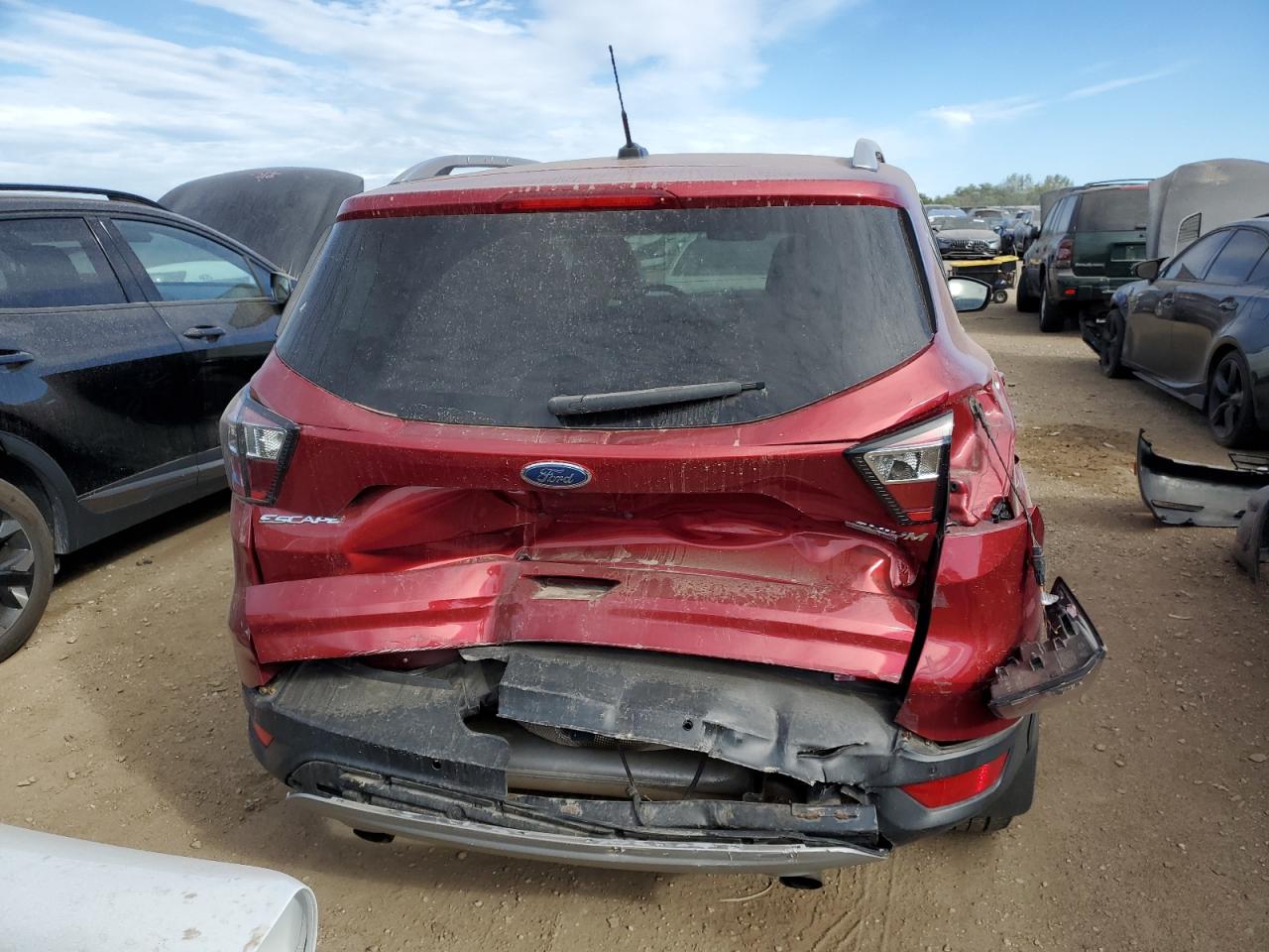 1FMCU9JD5HUC45190 2017 Ford Escape Titanium