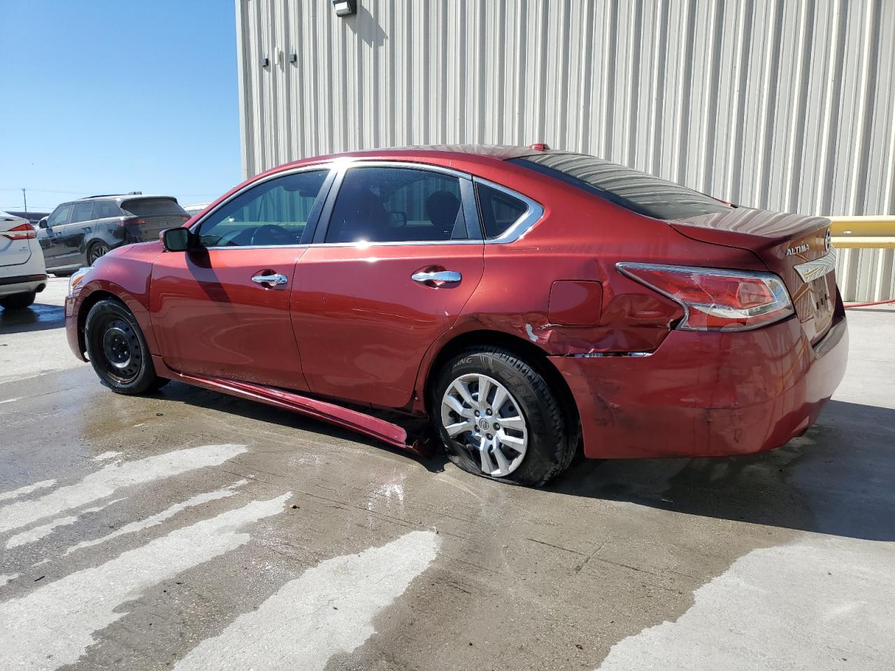 2015 Nissan Altima - Image 2