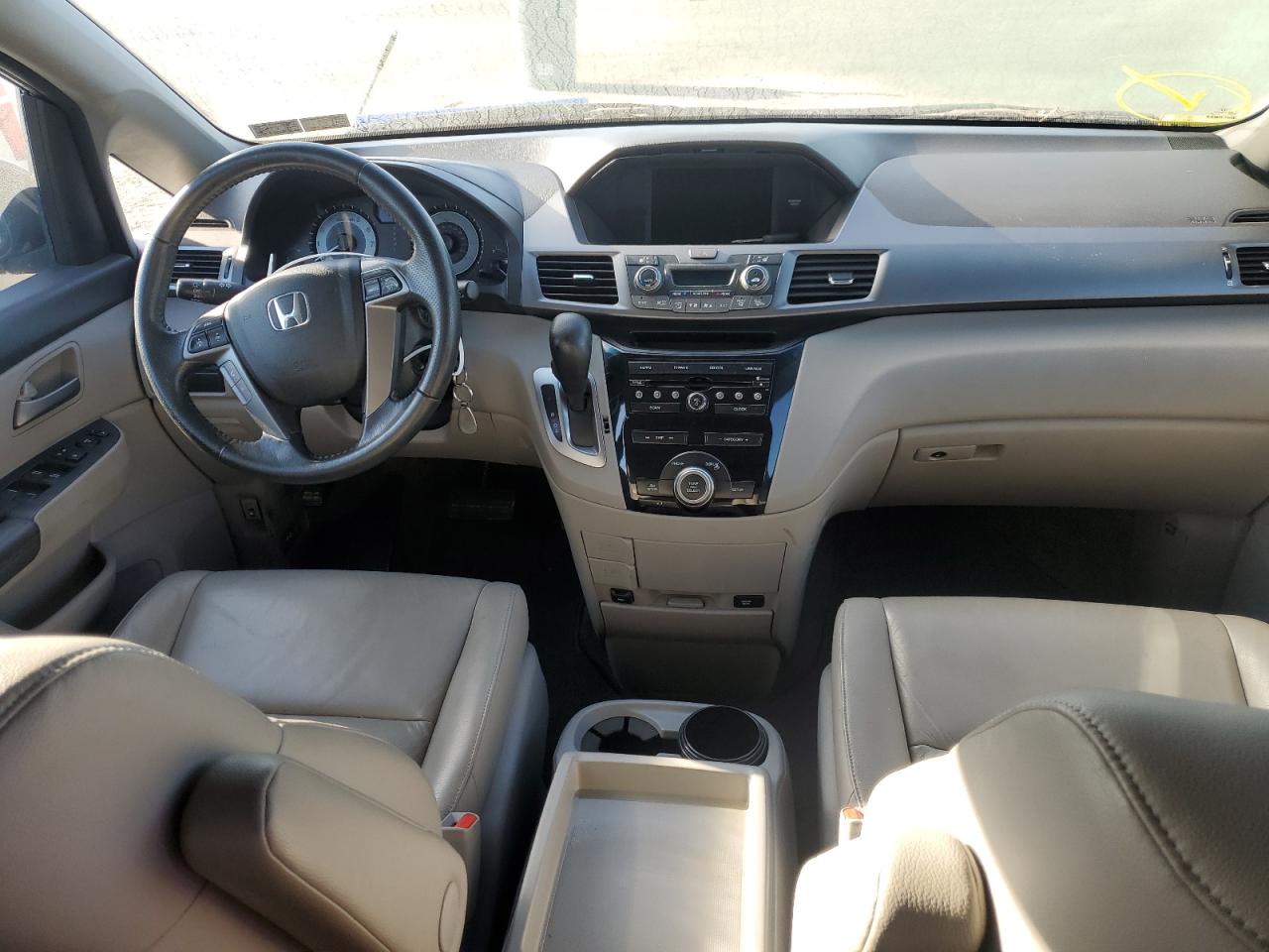 2011 Honda Odyssey - Image 8
