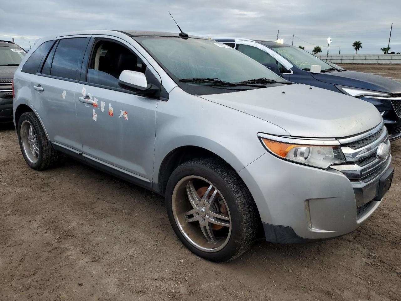 VIN 2FMDK4JC1DBC20324 2013 FORD EDGE no.4