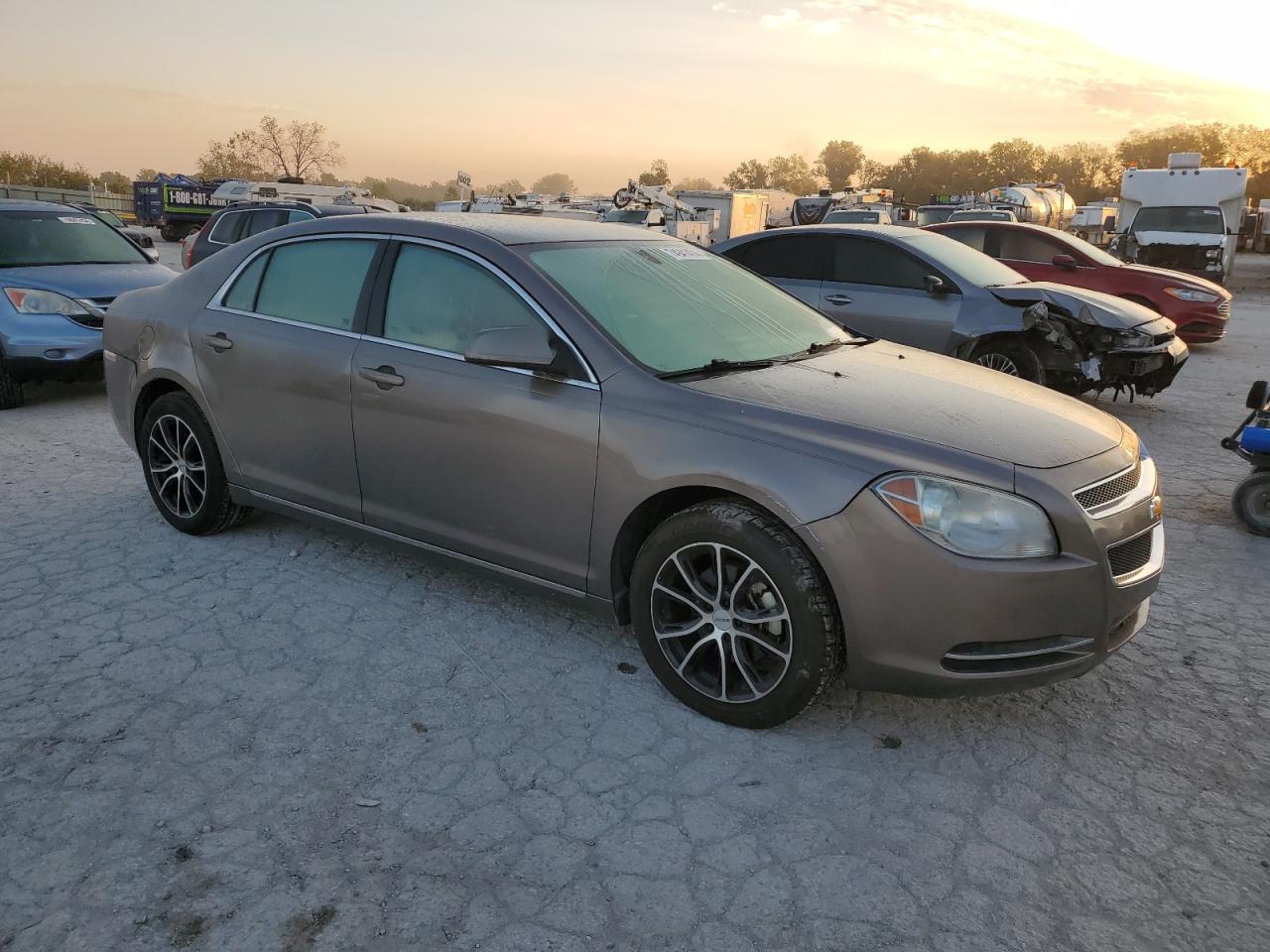 2010 Chevrolet Malibu - Image 4